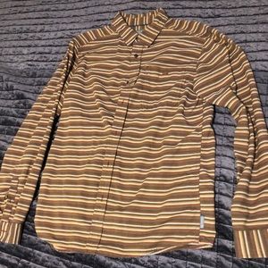 Mountain Hardware Button Up